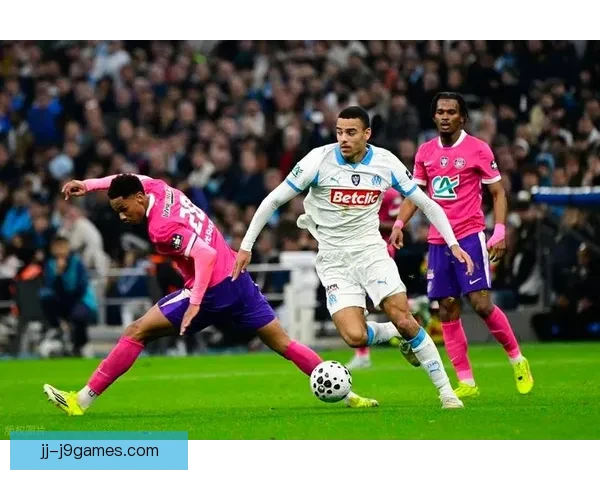 格林伍德点球建功难救主球队最终遗憾告负