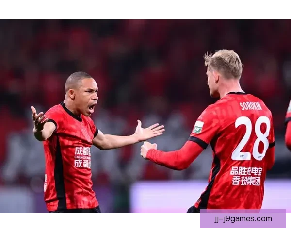 中超热度爆棚成都蓉城主场球票开售半小时售罄球迷抢票现火爆场面